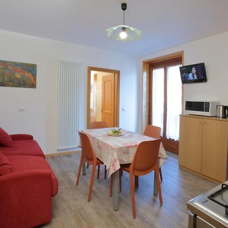 Appartamenti Residenza Pineta モルヴェーノ エクステリア 写真