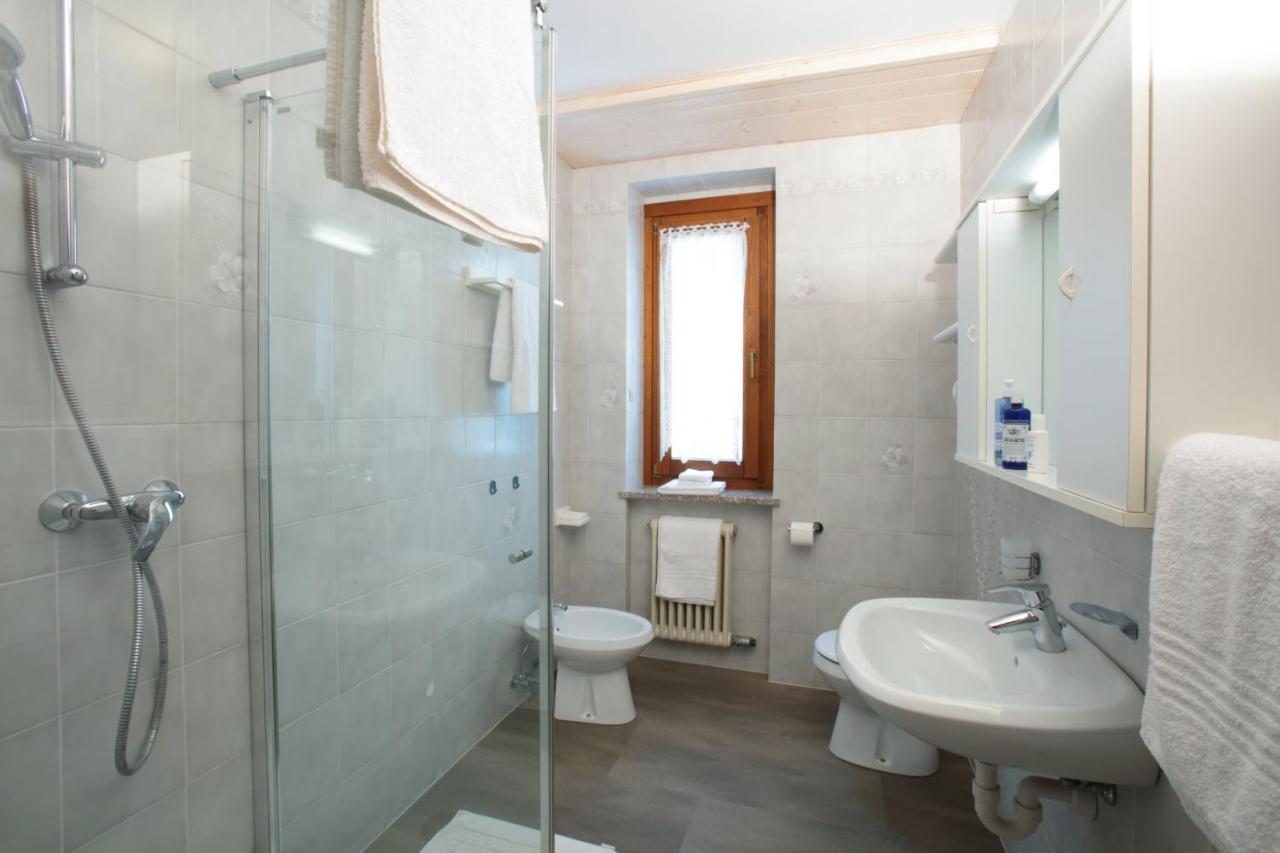 Appartamenti Residenza Pineta モルヴェーノ エクステリア 写真