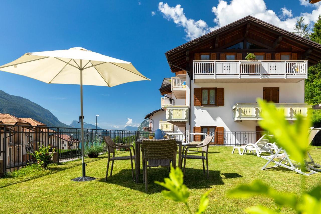 Appartamenti Residenza Pineta モルヴェーノ エクステリア 写真