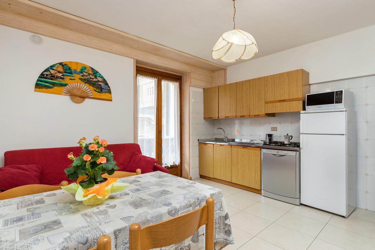 Appartamenti Residenza Pineta モルヴェーノ エクステリア 写真