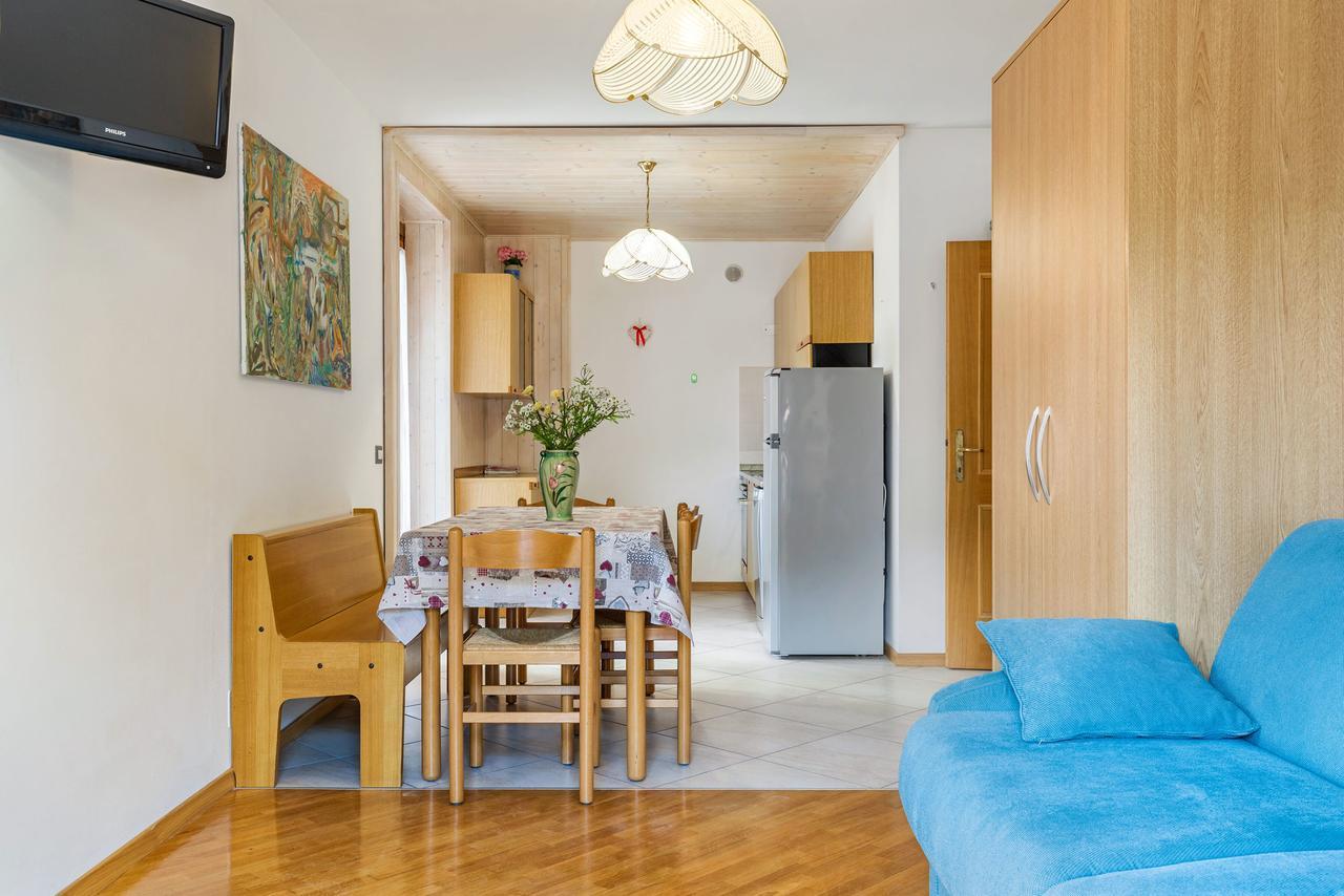 Appartamenti Residenza Pineta モルヴェーノ エクステリア 写真