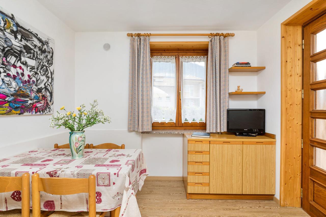 Appartamenti Residenza Pineta モルヴェーノ エクステリア 写真