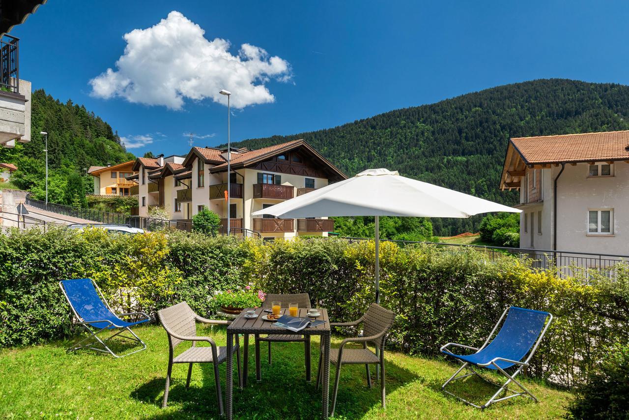 Appartamenti Residenza Pineta モルヴェーノ エクステリア 写真