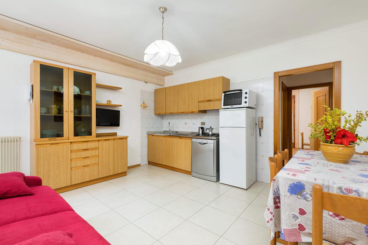 Appartamenti Residenza Pineta モルヴェーノ エクステリア 写真
