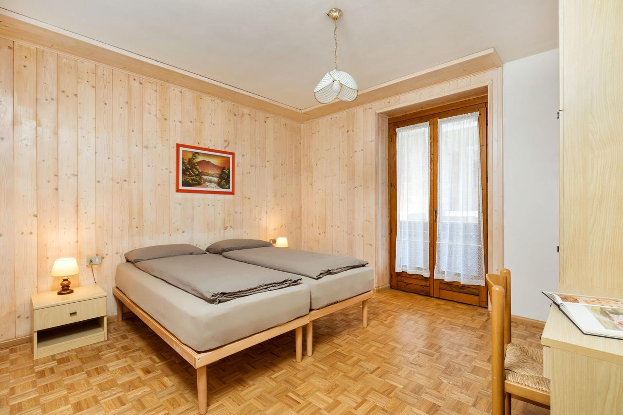 Appartamenti Residenza Pineta モルヴェーノ エクステリア 写真